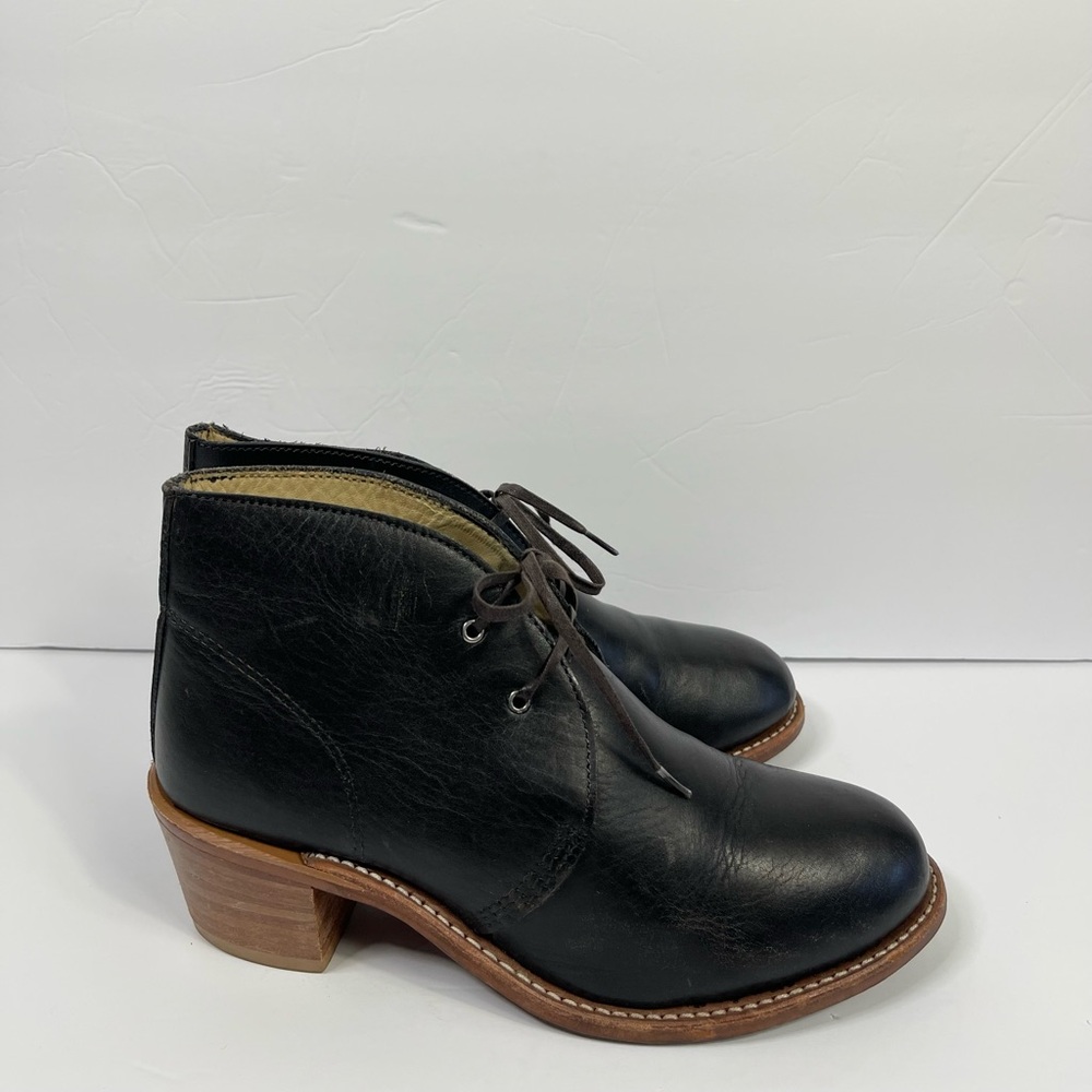 Red Wing women’s Shoes Black Leather Chukka Boots. 9